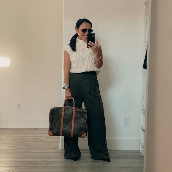 Louis Vuitton Monogram Porte Documentaire Voyage Bag - Picture 8 of 10